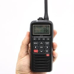 VHF Portable étanche et flottante avec GPS- WPF 700 - ORANGEMARINE