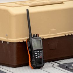 Vhf portable cobra bluebound 650